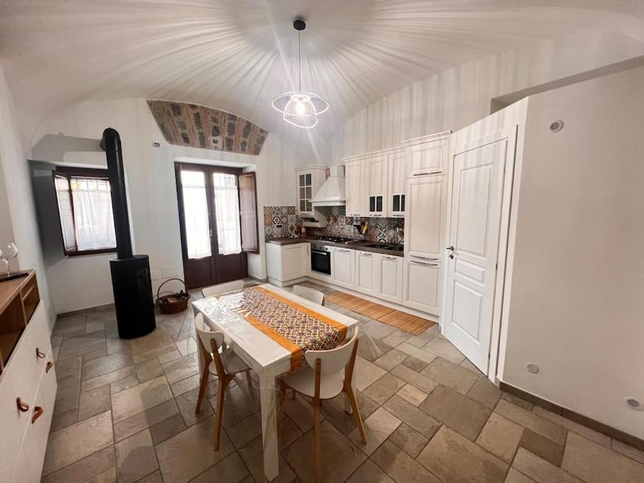 Appartement A Casa Di Ty à Caserte Extérieur photo